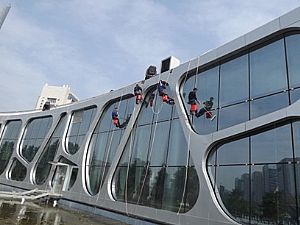 科學城創新大廈外墻清洗